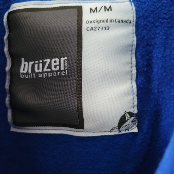 Boise state zip up sweatshirt. Brand is bruzer built apparel - Picture 2 of 3